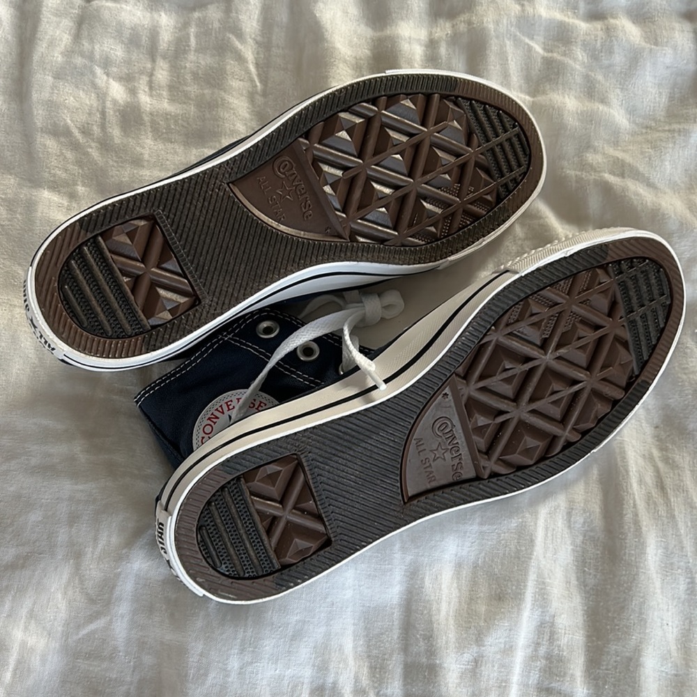 Converse High Top - Picture 3 of 4